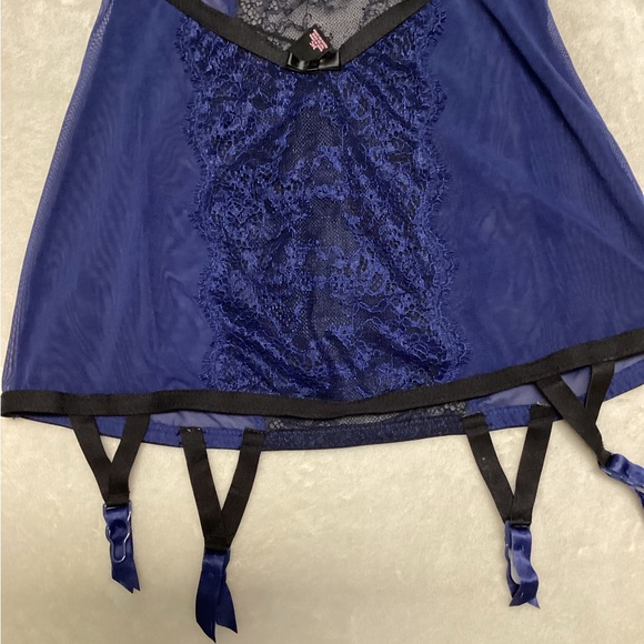 Victoria's Secret Midnight Blue Lace Bra Set - Picture 10 of 10